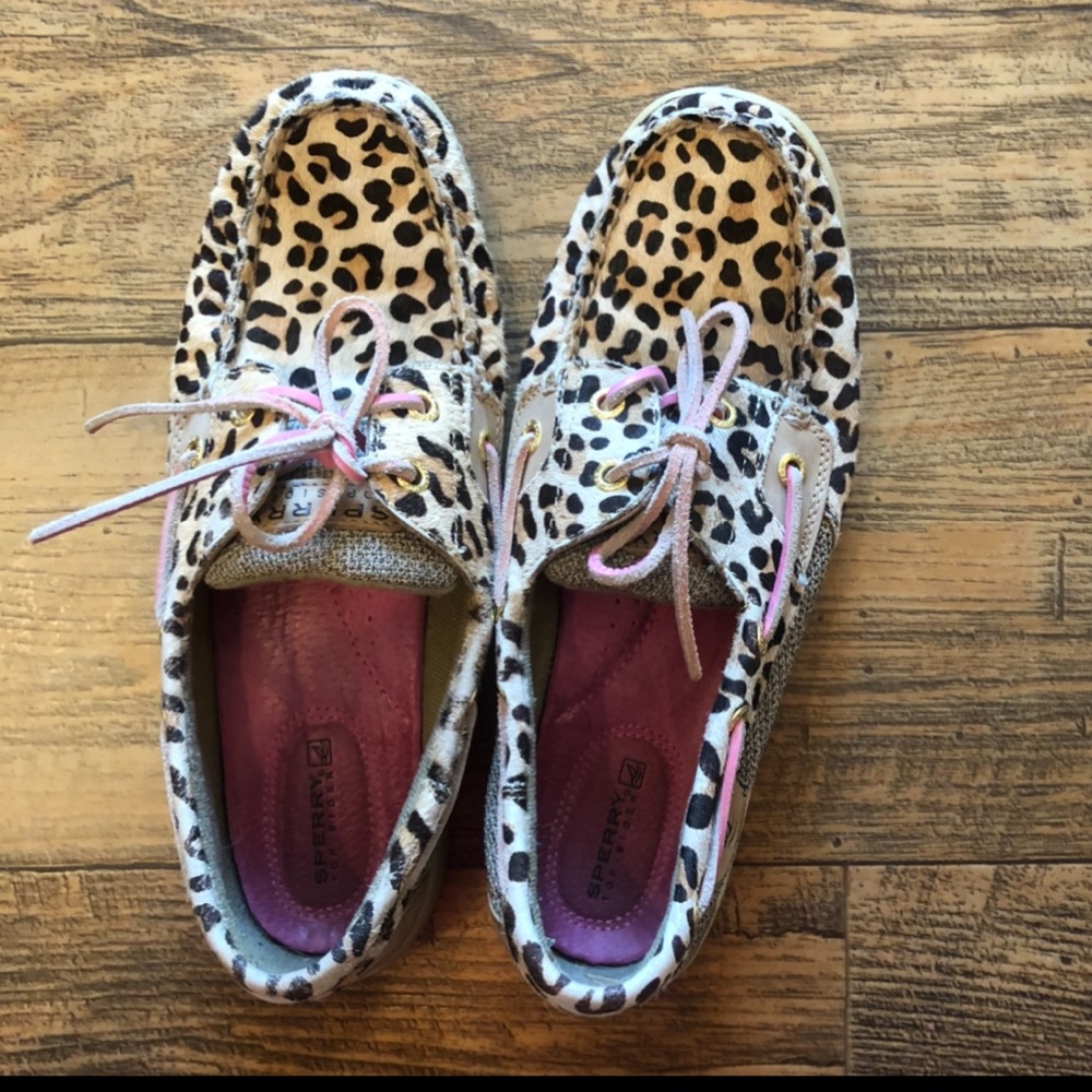 Sperry leopard hide size 8.5.